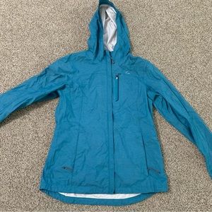 Women’s paradox raincoat